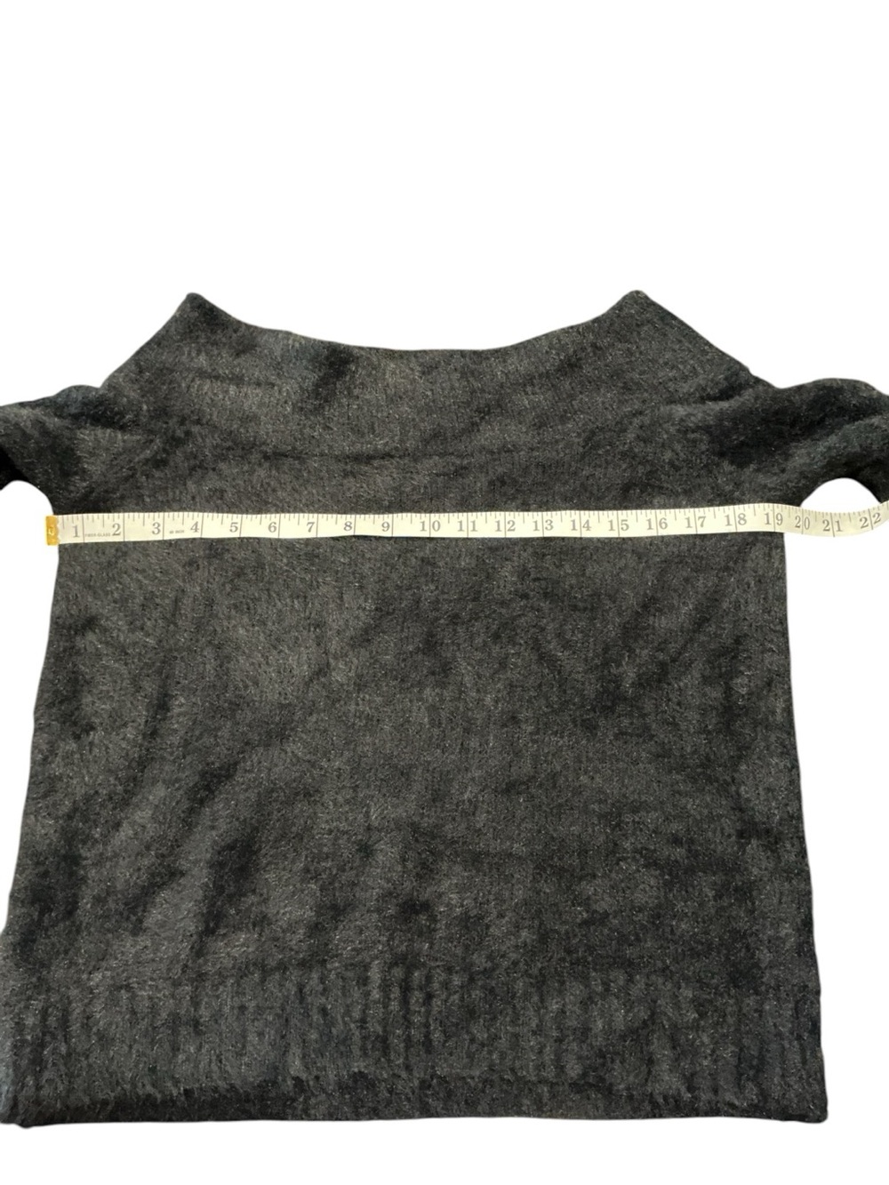 IRIS Black Fuzzy Knit Off Shoulder Sweater Women Medium Soft Cozy - Picture 4 of 8